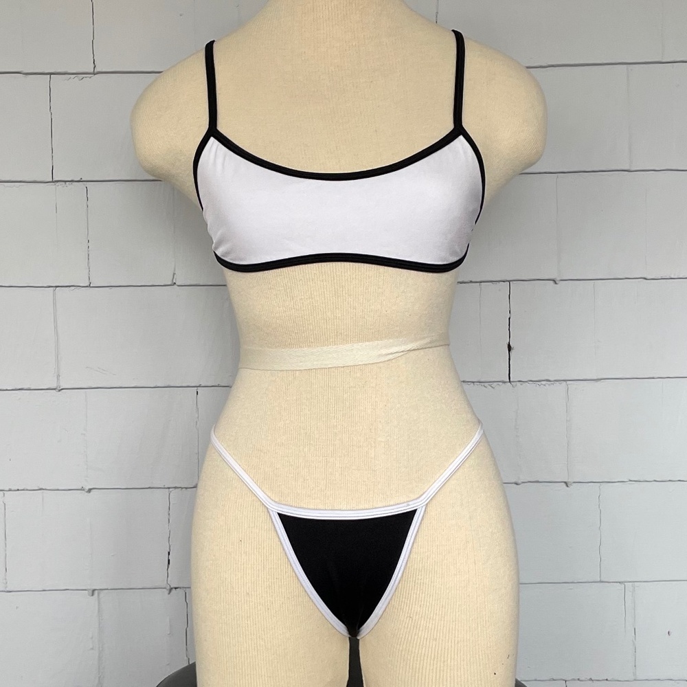 NWOT Lounge Underwear Bikini Set - Picture 2 of 12